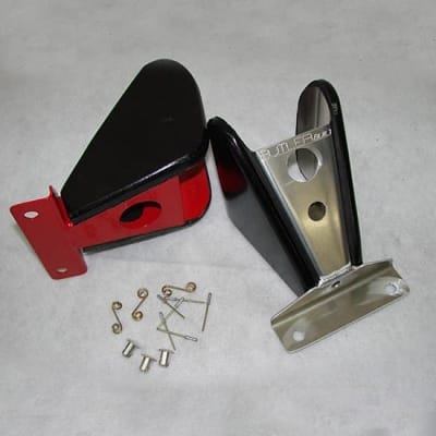 photo of center double leg brace