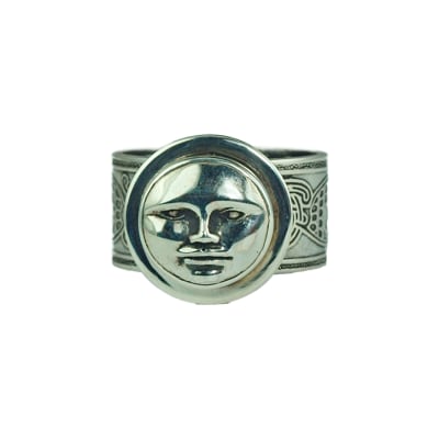 Tabra Silver Moonface embossed Ring