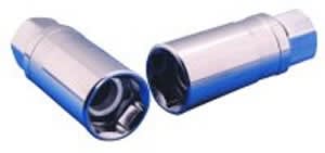 SOC 5/8 3/8D MAG SPRK PLG 6PT