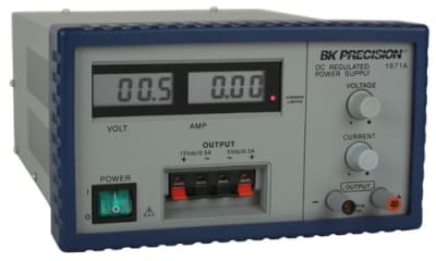 BK Precision 1671A,  Fuente de Poder de CD, 158.5 Watts, Triple Salida 0-30V @ 5A y dos salidas fijas de 12 y 5 volts @ 500mA, dos indicadores digitales de 3 ½ digitos