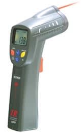 Extech 42529 - Termómetro Infrarrojo. Rango de Medición de Temperatura de -20 a 320°C (0 a 600°F), Emisividad Fija de 0.95, Relación Distancia a Tamaño del Punto de 6:1.