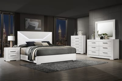 Ives 6 Piece Queen Bedroom Set in White High Gloss Finish by Coaster - 224941Q-S4