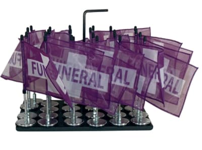 magnetic storage tray
built in handle
conveniently holds 24 magnetic car flags s