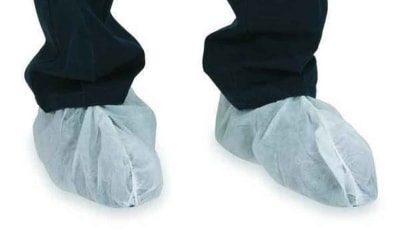 economical protection.
fluid resistant with non-skid bottoms.
large fits up to size 10 1/2.
x-large fits up to size 13.
50 pa