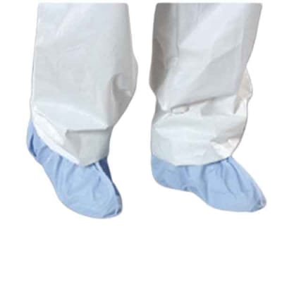 prep room aquatrak critical cover shoe covers
impervious to fluids.
serged seams for extra strength and durability.
anti-skid