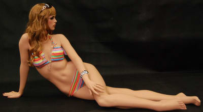 wanda-female-mannequin-reclining-pose