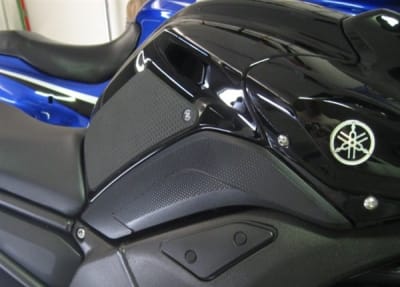 Yamaha FZ8 Tank Grip