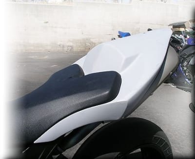 Hotbodies Yamaha YZF-R1 (04-06) Fiberglass Race SBK Tail