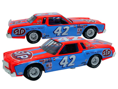 **Preorder** RICHARD PETTY 1981 STP 1:24 ARC
