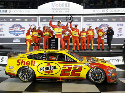 **Preorder** JOEY LOGANO 2026 SHELL/PENNZOIL DUEL RACED WIN 1:64 ARC DIECAST