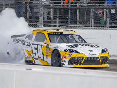 **Preorder** TAYLOR GRAY 2025 OPERATION 300 MARTINSVILLE RACED WIN 1:64 ARC DIECAST