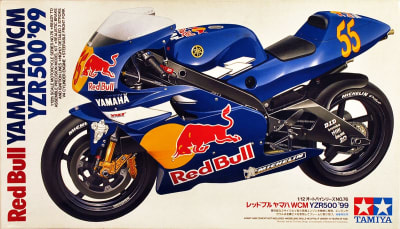 Photo box art of actual scale model of Yamaha WCM YZR500 racing motorcycle with Red Bull sponsor markings.