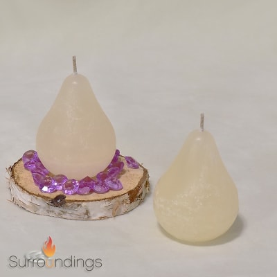 Small 2 floating heart candles