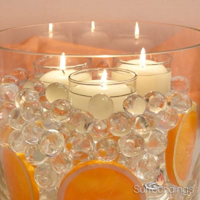 Water pearls or water beads