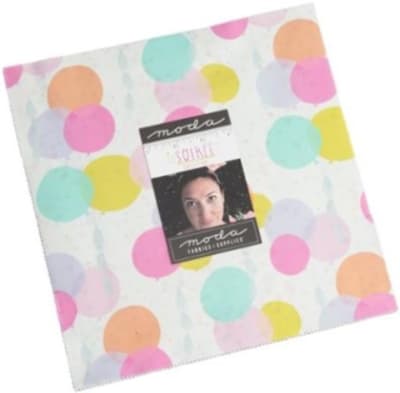 This image shows the balloon fabric from the SOIREE LAYER CAKE from Moda by MARA PENNY.