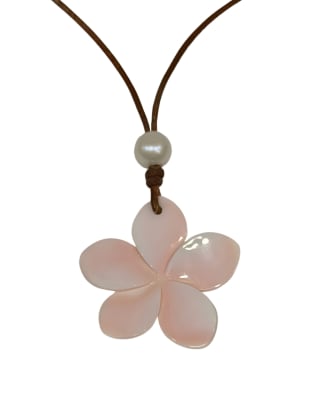 Conch Shell Plumeria Flower and Pearl Saba Necklace