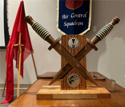 Dual Commando Knives with Stand Set