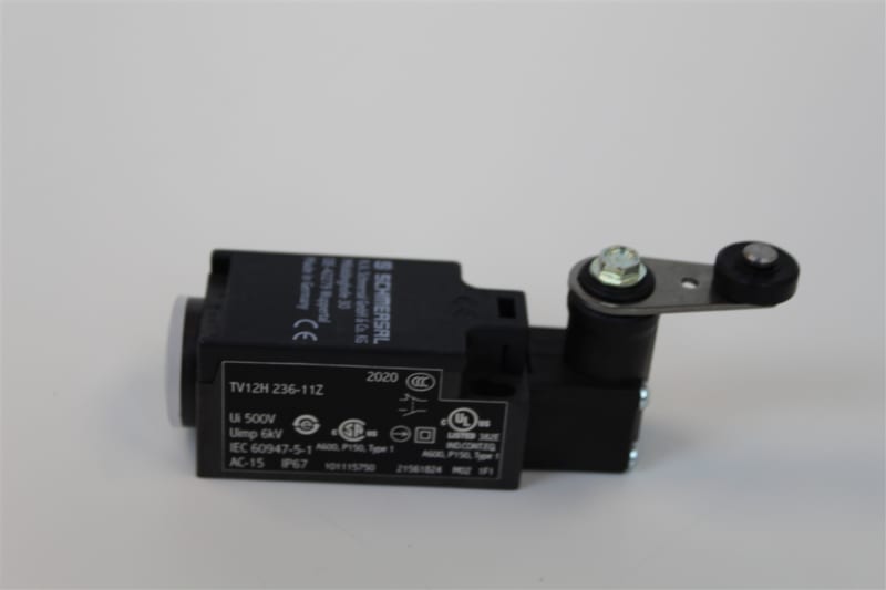 CONTROL SWITCH