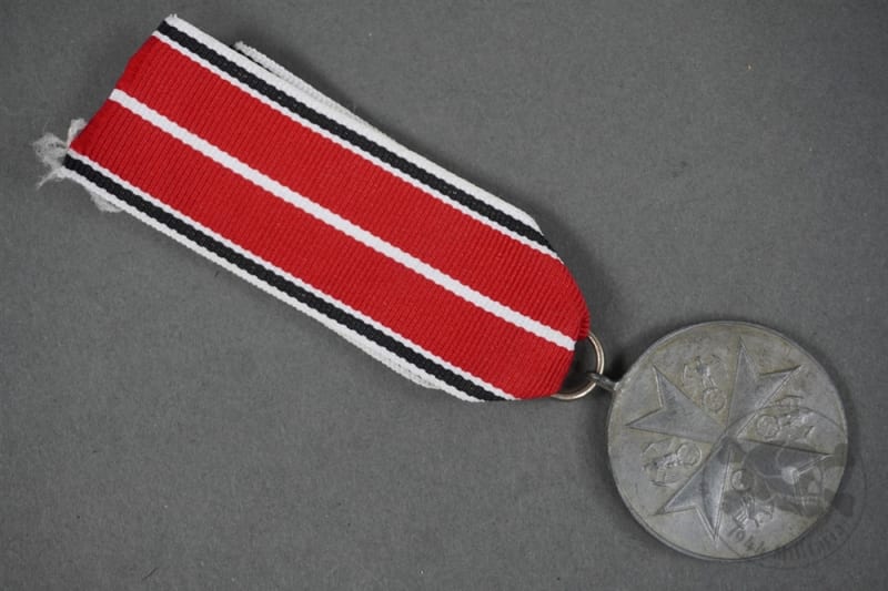 Reproduction German WWII Eagle Order Medal With Ribbon