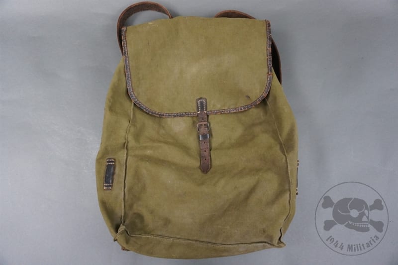 Original German WWII Artillery Rucksack With Shoulder Straps Dated 1942