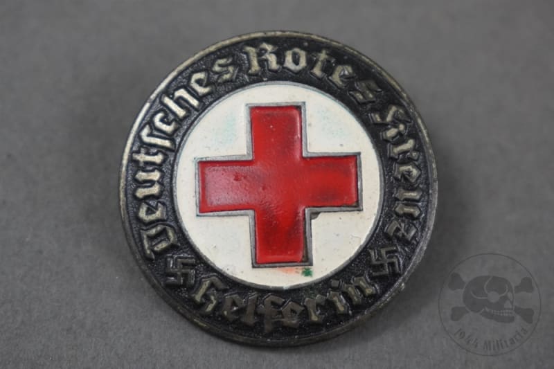 Original German WWII Deutsche Rot Kreuz Helferin Brooch