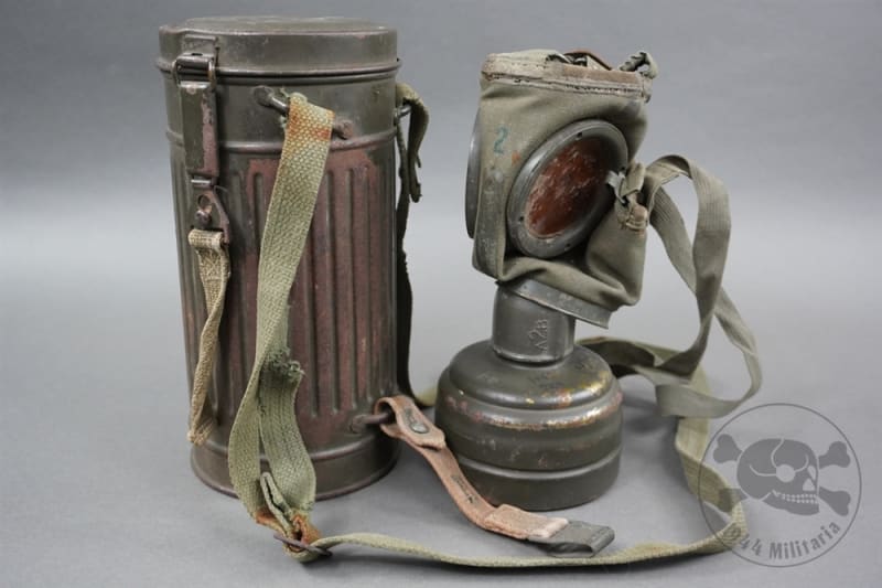 Original German Early War Short Model Gasmask Canister Dated 37 With Mask