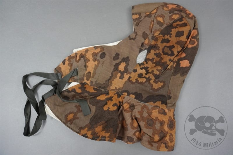 Unissued Original German WWII Waffen SS Reversible Oakleaf A