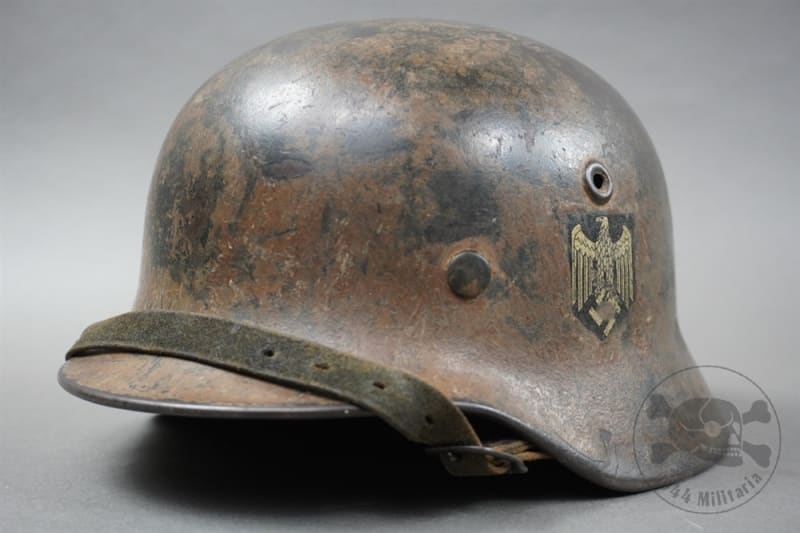 Original German WWII Heer M40 Tropical Tan Camouflage Helmet Q64