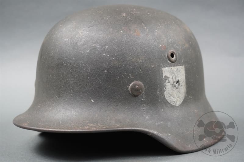 Original German WWII Single Decal M40 Heer (Army) Helmet