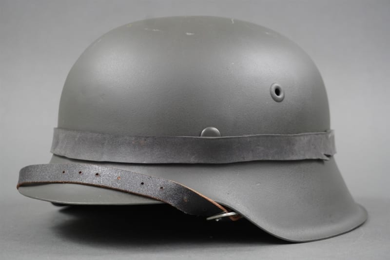 WWⅡ ドイツ軍/M42 helmet【実物】 WWII ドイツ軍(WH/WSS) M42 スティール・ヘルメット/ブラック