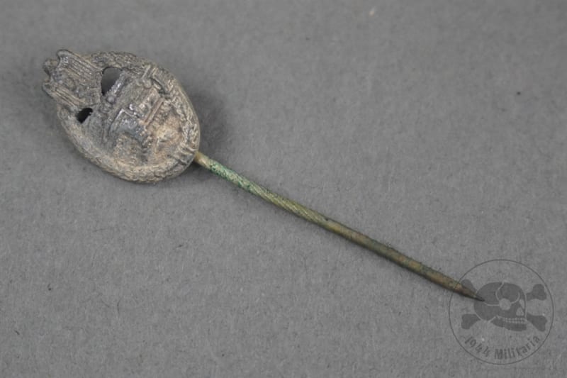 Original Third Reich Panzer Assault Badge In Silver Twist Stick Pin
