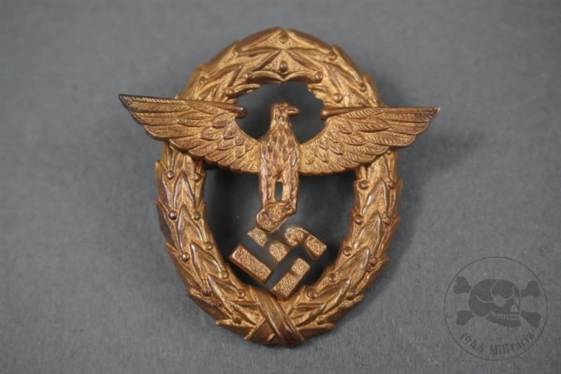 Original German WWII Wasserschutzpolizei Water Protection Police 1st Pattern Gilt Brass Cap Insignia