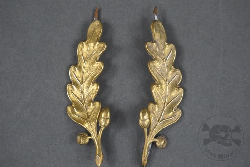 Original German WWII SA StandartenfÃ¼hrer Collar Tab Oak Leaves (Matching Pair)
