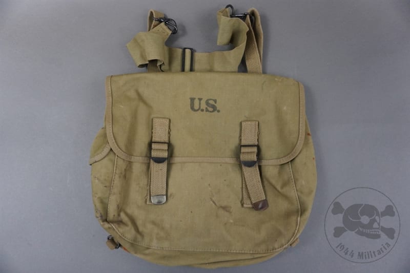 Original US WWII M1936 Musette Bag 1942 with GP Strap