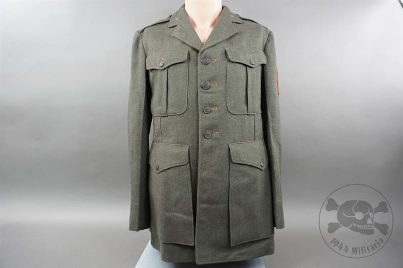 Original US WWII USMC Wool Dress Jacket (5M) Dated 1942