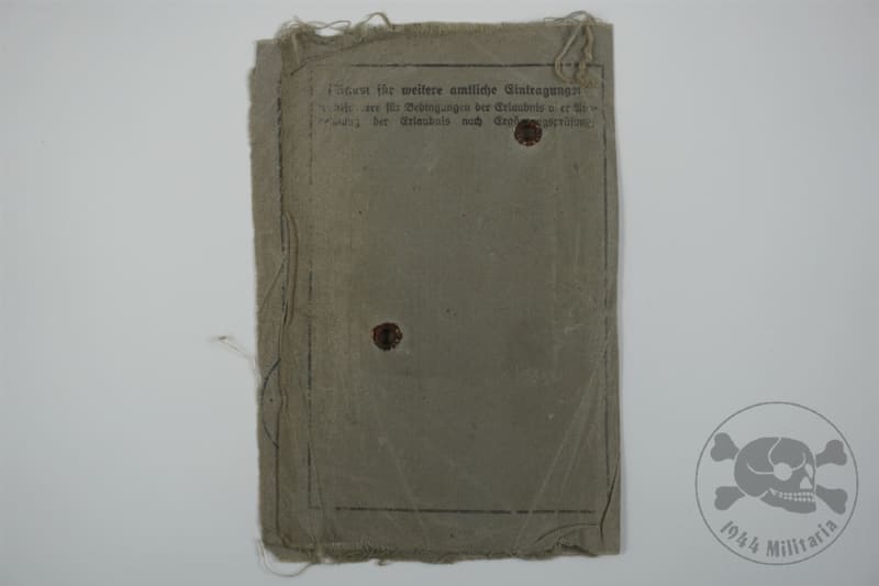 Original German WWII Waffen SS Driver's License (Führerschein) Original German WWII Waffen SS Driver's License (Führerschein)