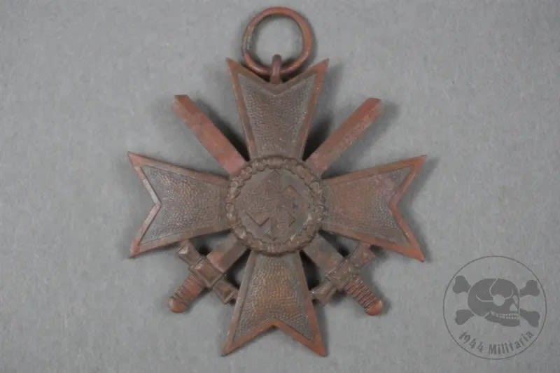 Original German WWII War Merit Cross With Swords Second Class Marked â€œ61â€ Rudolf Karneth & SÃ¶hne
