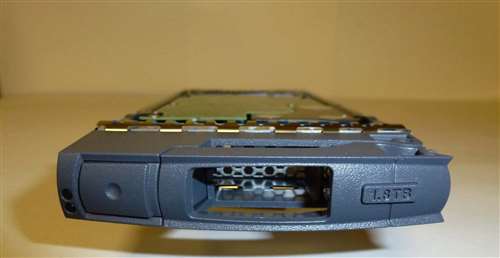 NETAPP X426A-R6 1.8TB 10000RPM SAS-12GBPS 2.5INCH HARD DISK DRIVE WITH TRAY FOR DS2246 / FAS2240 / FAS2552 /FAS2650. REFURBISHED. IN STOCK.