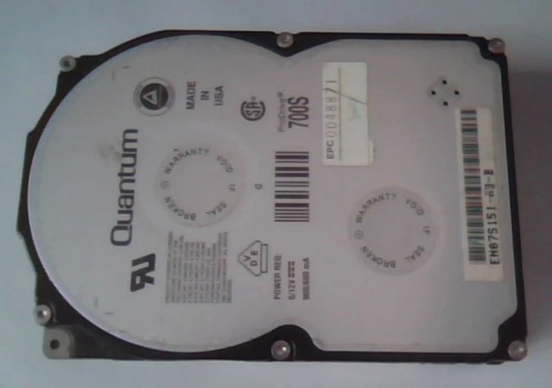 Qauntum EN07S151 ProDrive 700S SCSI 50-pin Drive. REFURBISHED. IN SOTCK
