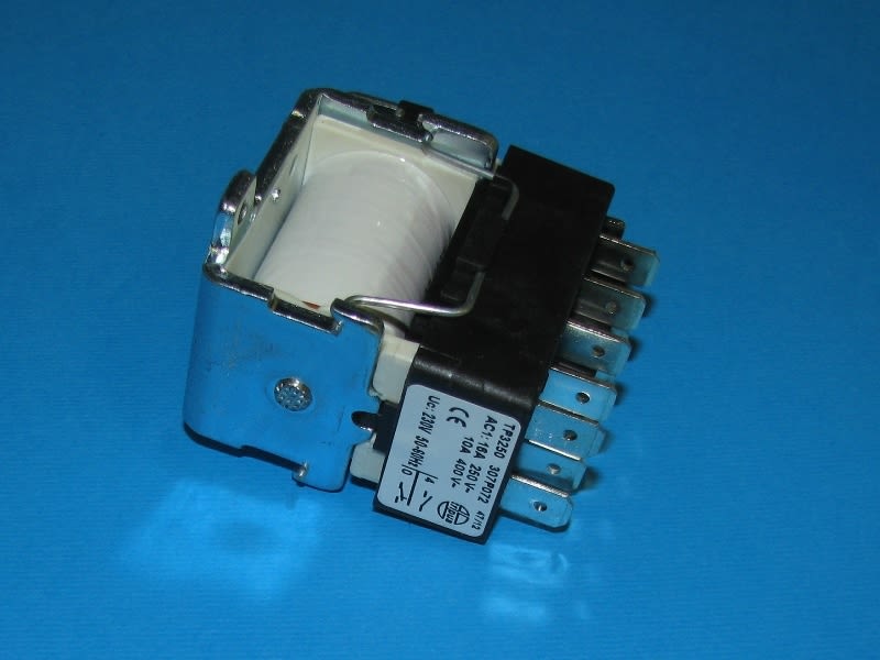 229617 CONTACTOR 4NO 230V 50/60HZ