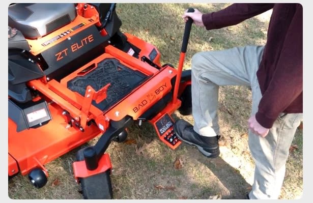2" Front Receiver Step w/ Mount Assist Handle