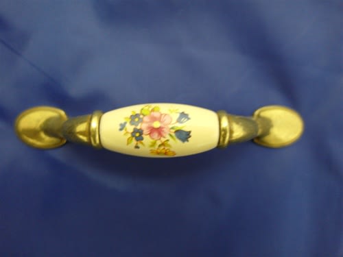 HABP-AF PULLS ANTIQUE BRASS ALMOND WITH FLOWERS