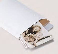 11" x 13-1/2" white chipboard mailers with self-seal closure for secure shipping. 11" x 13-1/2" white chipboard mailers with self-seal closure for secure shipping.