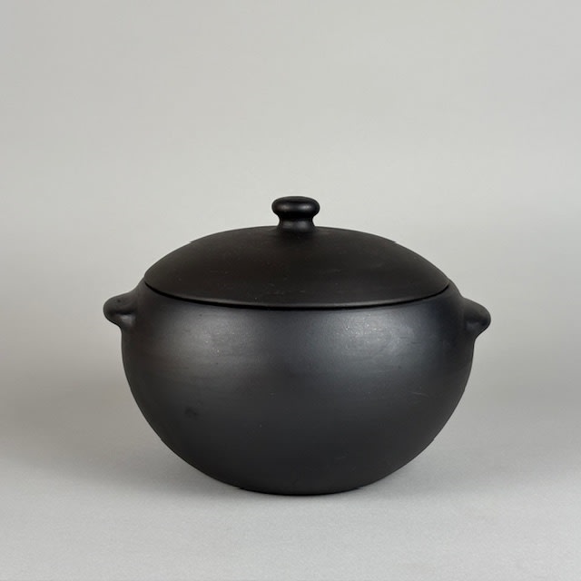 Lidded Panela