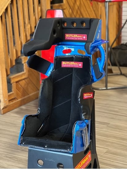 ButlerBuilt EZ II Micro Seat w/Cover ButlerBuilt EZ II Micro Seat w/Cover