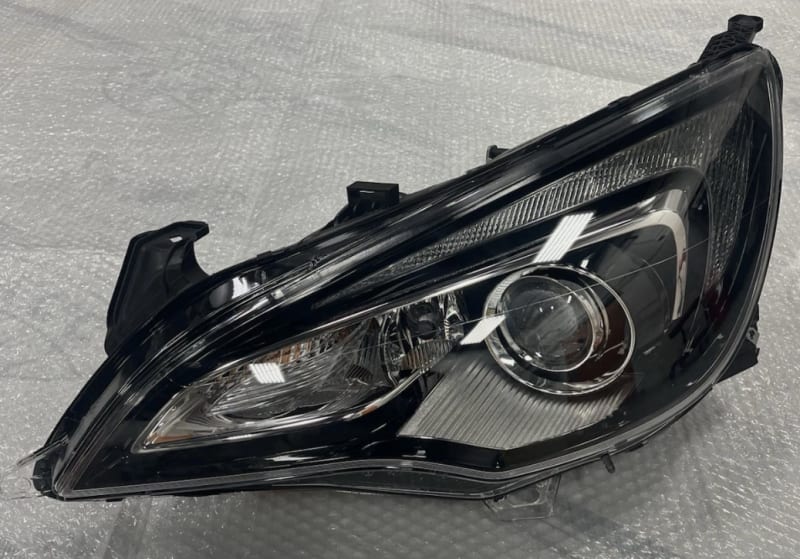 Headlight  Driver Side 2016-2019 Buick CASCADA