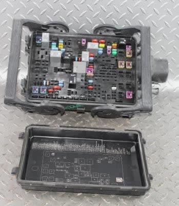 Fuse Box (GMC Sierra)