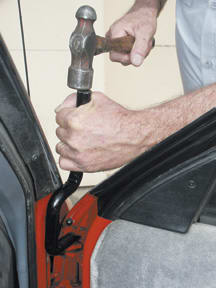 photo of 21835 Steck Door Hinge Popper With Pin Puller