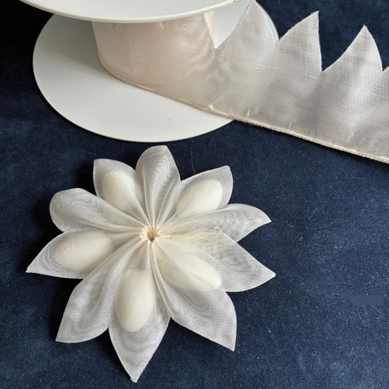 Portofino Ivory Ribbon Flower Roll
