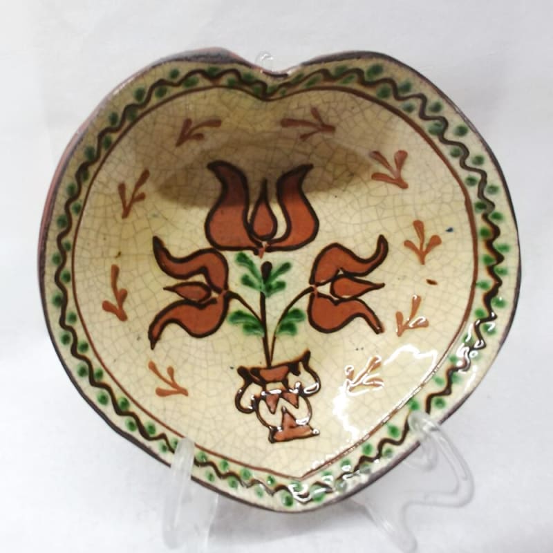 Tulip Heart Plate (MTO) $65